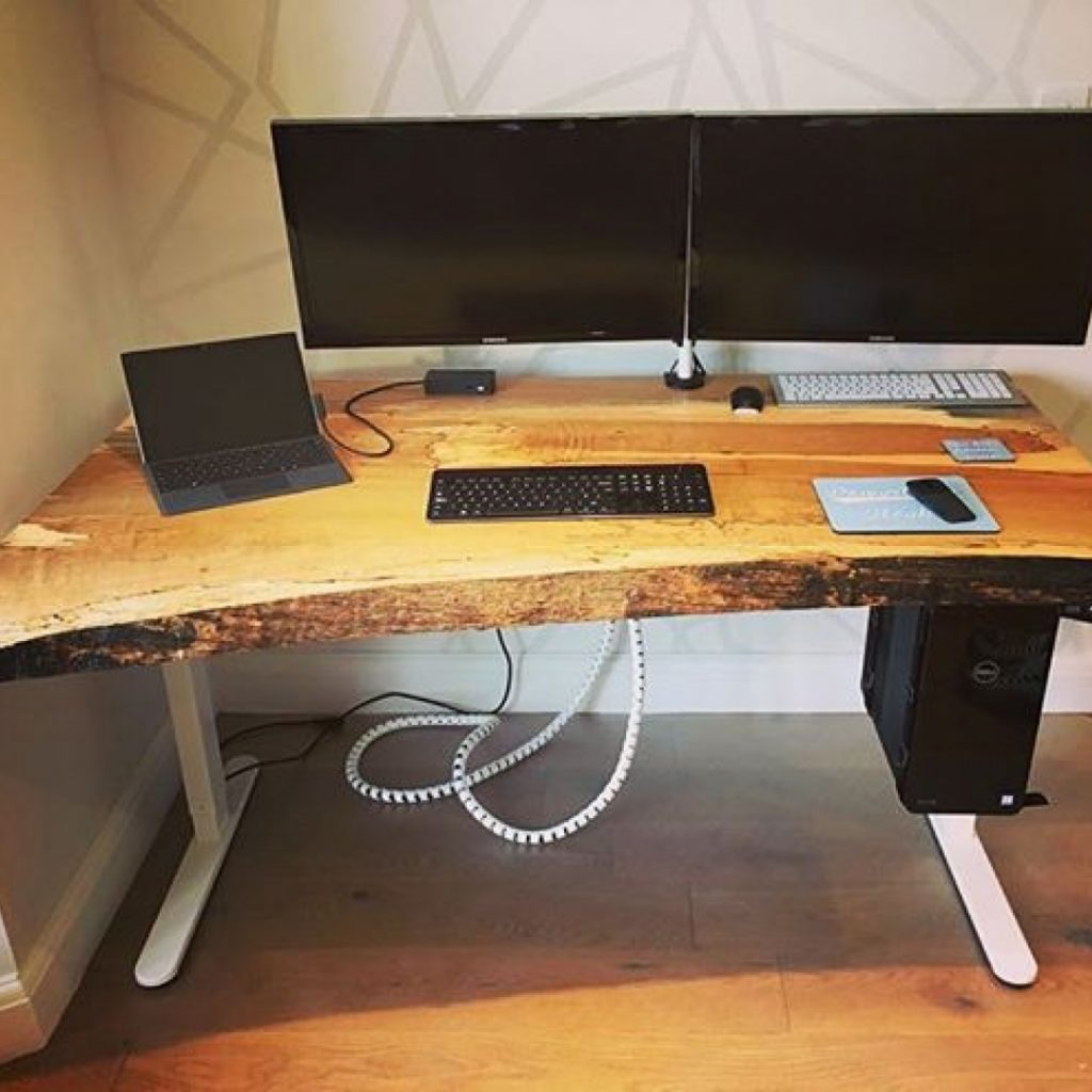 Cracking spalted Beech computer desk when out last week to a very happy customer #granberg #madewithgranberg #granbergambassador #sawmillbusiness